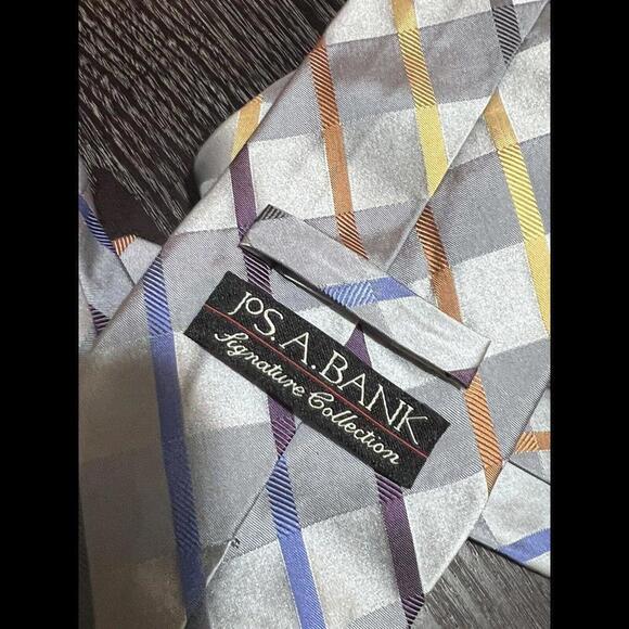 Jos. A. Bank Men's Necktie Tie Silk Gray Checkered Hand Sewn - Picture 2 of 2